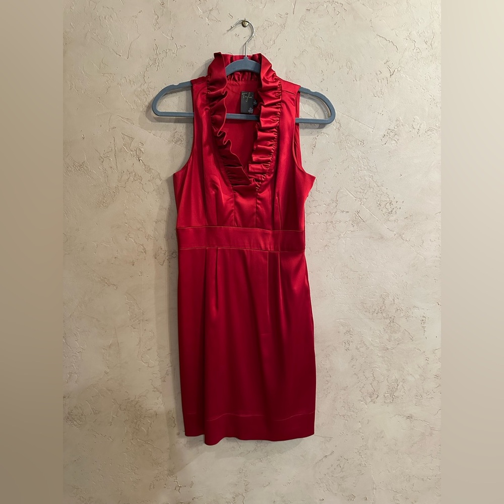 Elegant Satin Red Sleeveless Dress